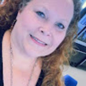 Meet your Posher, Leslie